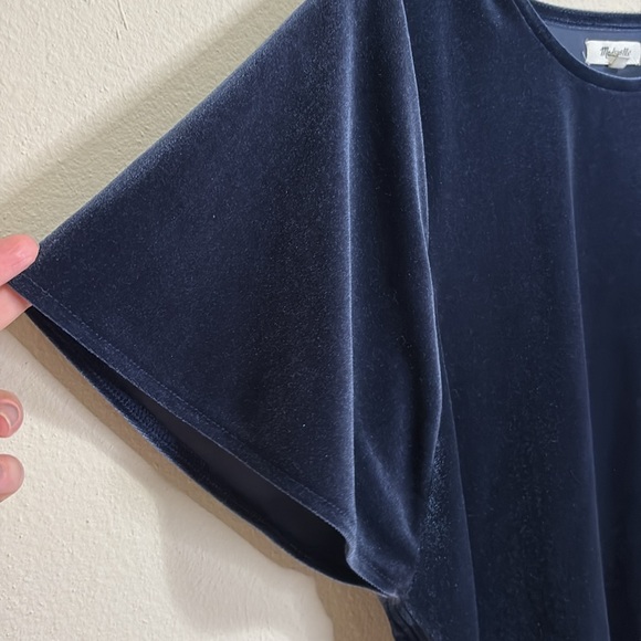 Madewell Navy Velvet Butterfly Blouse Size Medium - Picture 4 of 5